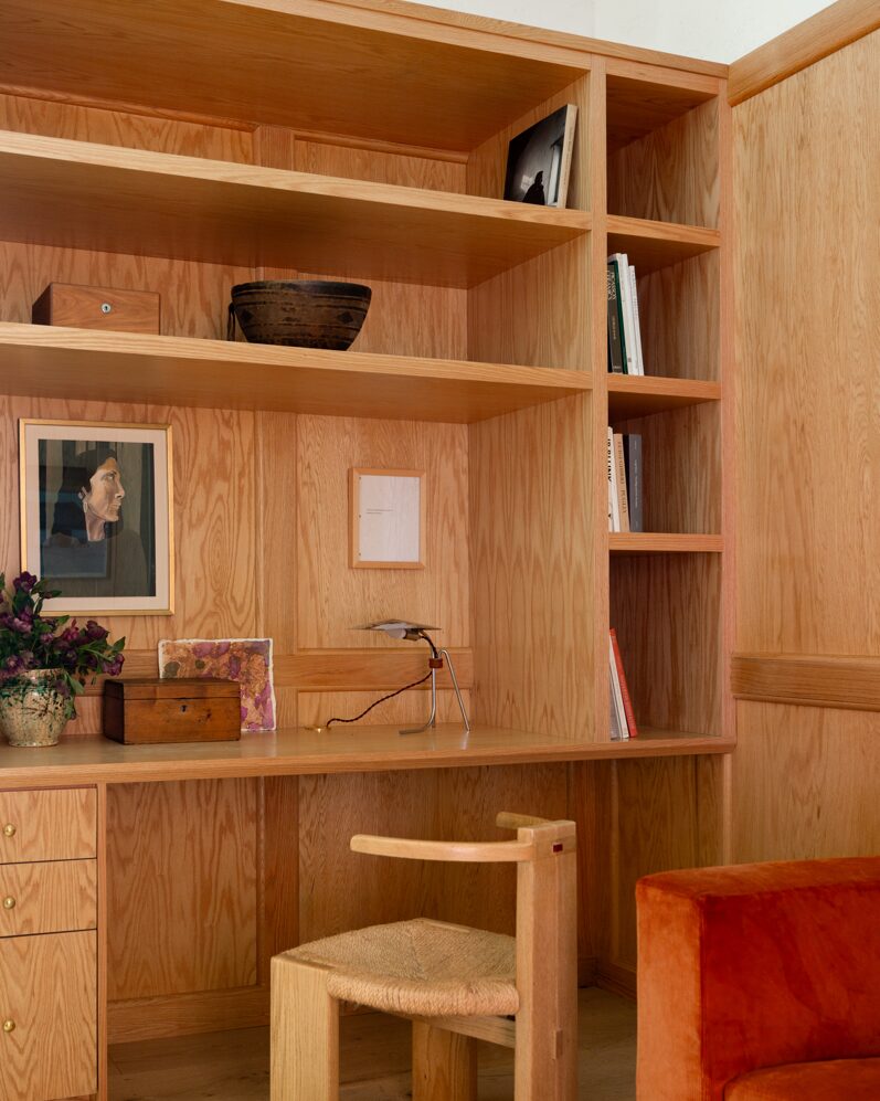 Mandeville Canyon office